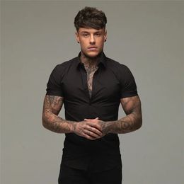 Summer Fashion Slim Fit Button Short Sleeve Shirts Men Casual Sportswear Dress Shirt Male Hipster Shirts Tops Fitness Clothing 240201