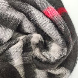 Scarves Luxury Winter Cashmere scarfs for Ladies and men Designer Mens Scarf Fashion Women Wool Big B Letter Print Shawls 01