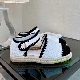 Designer beach sandals slippers fashion spring summer flat heel women casual knitted sandal black white black slides