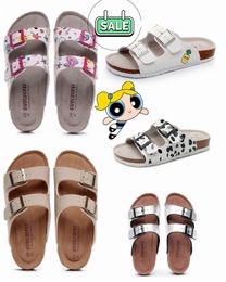 2024 Designer Hot Selling Cow Pattern Women Men Sandals Slippers Outdoor Suede Summer Leather Slippers Beach Casual Shoes
