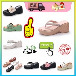 Casual Platform High rise thick soled PVC slippers man Woman Light weight wear resistant Leather soft soles sandals Flat Summer Beach Slipper