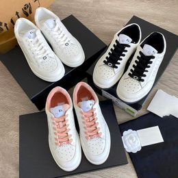 alta qualità 9 colori scarpe eleganti scarpe da ginnastica piatte in schiuma di lusso da donna regalo da uomo Designer Channel Scarpe da corsa in gomma mocassino scarpa da basket bassa Escursione all'aperto Scarpe da ginnastica casual