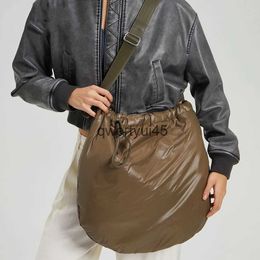 Shoulder Bags Fasion Large Round Puffer Bag Designer Padded Drawsting Women Souder Nylon Down Coon Crossbody Big obos PursesH2421