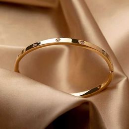 Original 1to1 C-arter Bracelet New Personalized Versatile Real Gold Electroplated Diamond with Light Luxury and Cool Style Fashion 18k gold AccessoriesOA7E