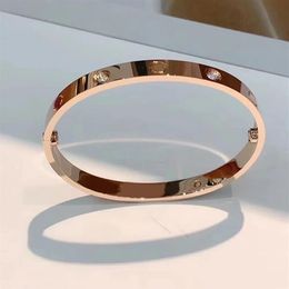 Couple Designer Bracelets Fashion Bangle Classic Drill MOVE BRACELET For Men Women High-Quality Jewelry Gifts Size 16-21 Default 1278V