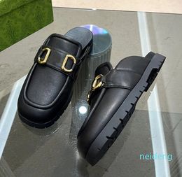 2024 Mule Slipper Woman Sole Loafer Platform Slip-on Embroidery Sandal Beach Rubber Thick Bottom Slides Slippers