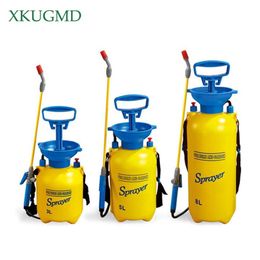 3 5 8L Pressure Sprayer Compressed Air Spray Garden Sprayer Pump Hand Pressure Watering Spray Garden Irrigation Car Clean 2018 Y20221N