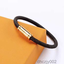 Charm Bangles Designer Fashion Leather Bracelet Magnetic Buckle Free Size Unisex High Quality Luxury Jewelry Woman Bracelets Man Bangle CDTE 3PRF 3PRF WRU3