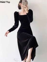 Basic Casual Dresses Vintage Balck Velvet Party Dress Women Square Neck Slim Waist Long Sleeves Vestidos Spring Summer Korean One-Piece Clothes YQ240201