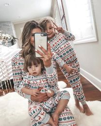Women's Sleepwear Christmas Family Matching Pajamas Set 2024 Mom Dad Kids Elk Print 2Pcs Clothes Baby Romper Look Soft Xmas Gift