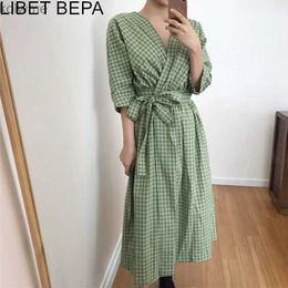 Basic Casual Dresses 2021 New Summer Women Dresses Plaid V-Neck Pleated High Waist Casual Lace Up Bow One Piece Cotton and Linen Long Dress DR1822 YQ240201