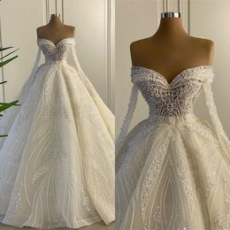 Abiti da sposa eleganti con spalle scoperte Abiti da sposa con perline di perle Maniche lunghe Vestido De Novia in pizzo romantico su misura