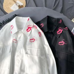 Men's Casual Shirts Kiss Print Mens Shirt With Vintage Lapel Long Sleeves White Coat Men For Clothing Harajuku Blouse
