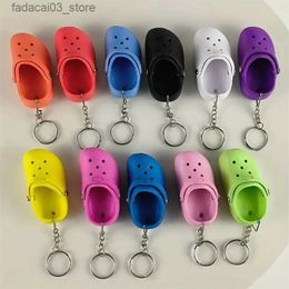 Keychains Lanyards 3D Sile Slipper Sandal Keychain EVA Mini Hole Slippers Key rings For Women Men DIY Backpack Decoration Q240201