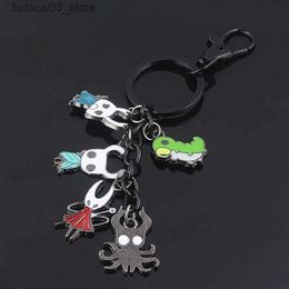 Keychains Lanyards Hollow Knight Metal Characters Keychain The Knight Octopus Grub Hornet Pendant Key Chain for Women Men Key Holder Jewelry Q240201