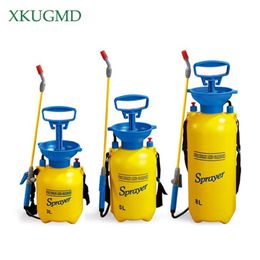 3 5 8L Pressure Sprayer Compressed Air Spray Garden Sprayer Pump Hand Pressure Watering Spray Garden Irrigation Car Clean 2018 Y202710