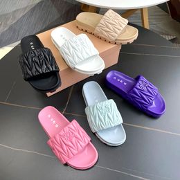 Designer Womens miui Sandals for men black flip flop Leather shoe Flat Sliders slip-on Beach Slipper Summer mius Heel loafer luxury sandale Mule Slide Size 35-41