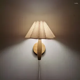 Wall Lamp Pleated Vintage Nordic Wood Lights For Home Indoor Lighting Bedroom Decor Bathroom Mirror Light Sconce