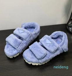 Designer -fashion slides slippers Fashion Female Wool Wool sandals Warm comfort slippers pattern Women's Fall and winter Shoes