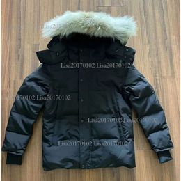 Giacche invernali da uomo Vera pelliccia di coyote Designer Homme Puffer Giacca a vento da esterno Jassen Capispalla con cappuccio Fourrure Manteau Piumino Cappotto Hiver Parka Doudoune