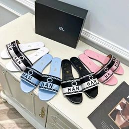 10A Summer Casual Shoes Sandale Channel Luxury Mule Girl Quality Slippers Sandal Sunny Mans Slide Designer Beach Pool Womens Gift Flat Walk Sliders Loafer