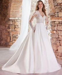 2024 New Design Princess Wedding Dress V-neck Lace Appliques Bodice Back A-Line Satin Birde Formal Gowns Vestido De Novia Robe De Mariage