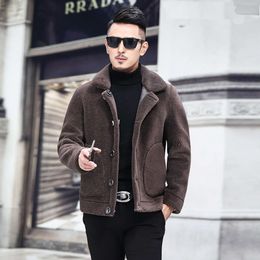 Designer Sell Out But Not Make Up Double Sided Sheepskin Fleece Fur Jacket with Haining Short Grain Lamb and Integrated for Men 60GE