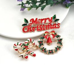 Brooches Drop Oil Christmas Wreath And Bell Letter Brooch Metal Pins Luxury Fashion Jewellery For Women Merry Decor Gifts