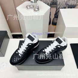 designer chaneles sneakers diamond patterned casual shoes thick soled sports casual womens shoes round toe tennis shoes DWE1