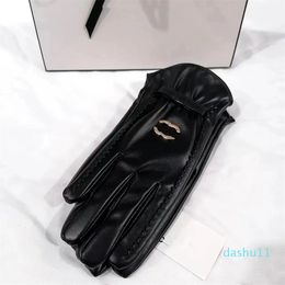 Luxury Brand Designer Winter Fashion Leather Plush Gloves Sheepskin with Warm