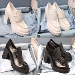 Designer Dress Shoes Women High Heels Sandals Leather Loafers Triangle Black White With Box 521