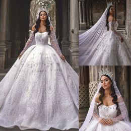 Abiti da ballo di lusso Abiti da sposa Scollo a barca Appliques Perline brillanti in pizzo Sweep Train Abito da sposa senza schienale Custom Made Plus Size Abiti da sposa