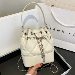 Shoulder Bags French Fashionable Small Design Small Bag for Womens Simple Chain Bucket Bag 2023 New Fashion Crossbody BagH2422