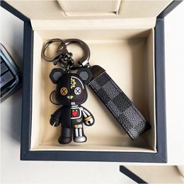 Keychain Car Luxurys Designers Key Chain Solid Color Monogrammed Keychains Bear Design Versatile Fashion Leisure Men Women Bags Penda Dh8Gc