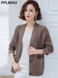 Women's Knits Slim Knit Sweater Cardigan Coat Women Korean Casual Knitwear Jackets Mom V-neck Malhas Gilet Elegant Single Breasted Casaco