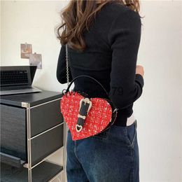 Shoulder Bags Popular Fashion Peach Heart Crossbody Bag 2023 Autumn New Western Style Texture Shoulder Bag Womens Bag Simple and FashionableH2422