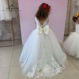 Słodkie kwiaty sukienka grilowe sukienki Kamelia Appqulies koraliki łuk z długim pociągiem Backless Buttons Weddding Ball Suknia BC9309