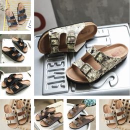 Sandálias Mens Slides Mulheres Designer Chinelos de Praia Sapatos Casuais 5