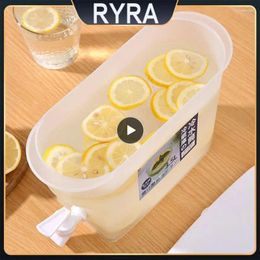 Water Bottles Fruit Tea Kettle With Tap Large Capacity Cold Pitcher Bucket Faucet Refrigerator Drinkware Juice Jug