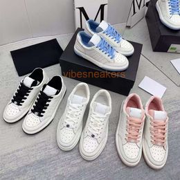 designer chaneles sneakers Round toe thick sole pink casual shoes lace letters sporty womens shoes black panda shoes board shoes