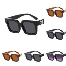 Luxury Offs White Sunglasses Fashion Frames Sunglass for Men and Women Arrow x Frame Eyewear Trend Hip Hop Square Sunglasse Sports Travel Sun Glasses