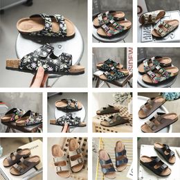 Slippers Leather Summer and Sandals Designer Winter Beach Flat Bottomed Plush Sl 76