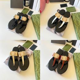 Slippers Designer sandals Womens luxurys Flip flops Slippers Mens Leather flat Summer thong Mule Beach Casual Shoe sunny size 35-42 slide loafer Sliders wholesale