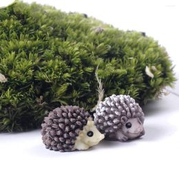 Decorative Figurines 1PC DIY Mini Miniature Animal Small Hedgehog Micro Landscape Dollhouse Decor Resin Garden Ornament Colour Random