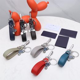 Saffiano Key chain Buckle lovers Car Keychain Handmade Leather Designers Keychains Men Women Bag Pendant Accessories tdjhts304J