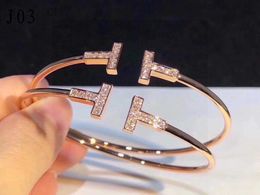 Luxury Designer Bracelet Classic Diamond Jewelry 18k Rose Gold Bangle for Women Men Brithday Gift 3OC5