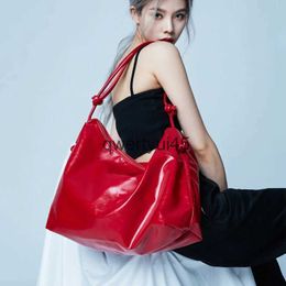 Shoulder Bags Oil Waxed Soft Noodles Tote Bag Luxury Designer andbag For Women 2023 New ig Quality Personality Large Capacity SoulderH2422