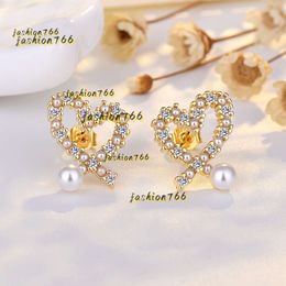 Sier 2024 Sweet Love Heart Stud örhängen med Shining Crystal Bling Diamond Gold Pearl Designer Ear Rings Earings Earring smycken brincos