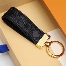 Leather Keychain Card Holder Exquisite Luxury Designer Keyring Zinc Alloy Letter Unisex Lanyard Cute for Women Men Black Metal Small Jewelry Accessorie