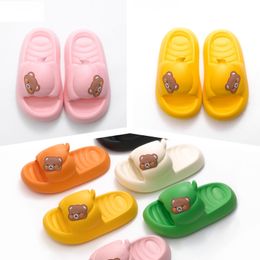 Sandals Soft Bottom Summer Women's Fashion Versatile Channel Shoes Women's 2024 New Brands Designer Slide Rubber Flip-Flops Flat Sandal Women G Slippers 11121